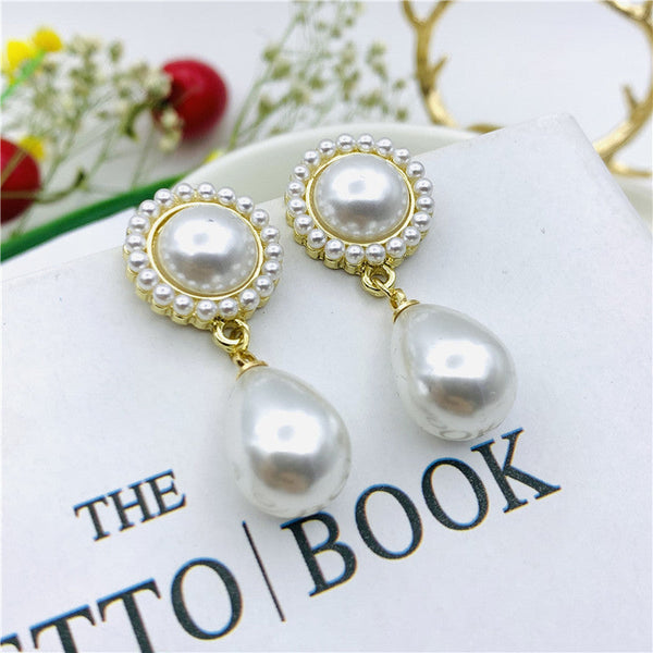 Cercei eleganti cu perle rotunde si perle tip lacrima, ace de argint S925