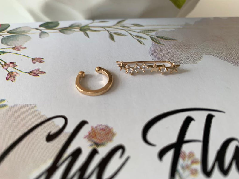 Ornament pentru ureche cu pietre strass si stelute