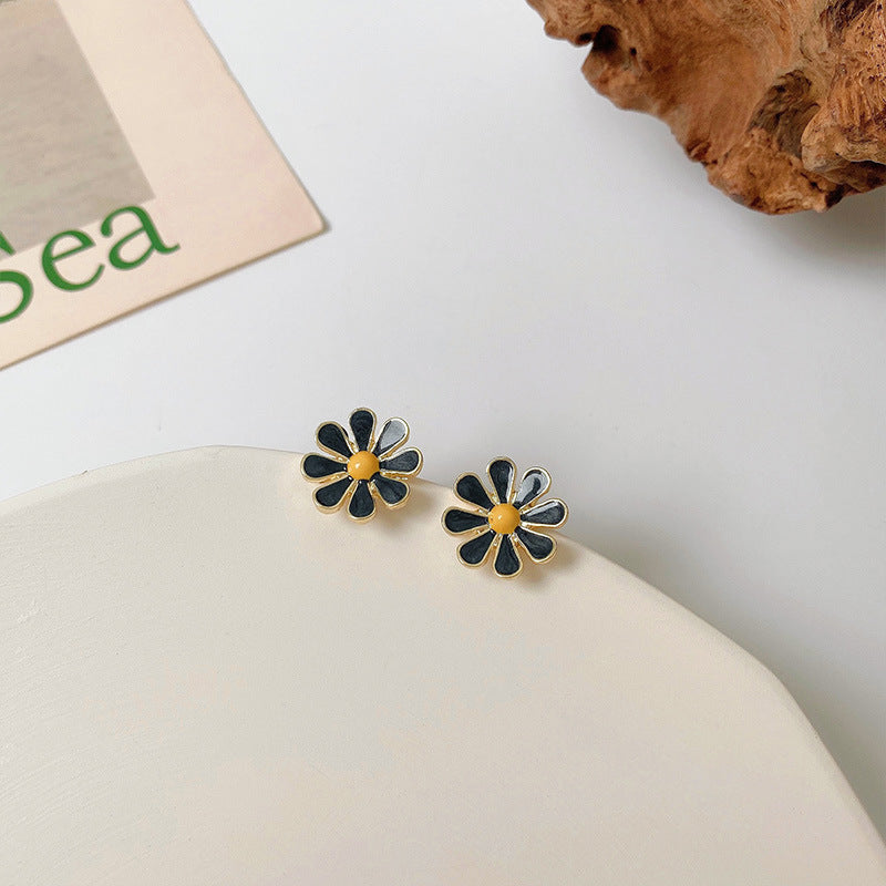 Cercei in forma de floare cu ace de argint 925