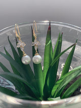 Cercei cu cristale in forma de floare si perla