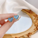 Cercei in forma de inima albastra cu margini aurii, ace de argint S925