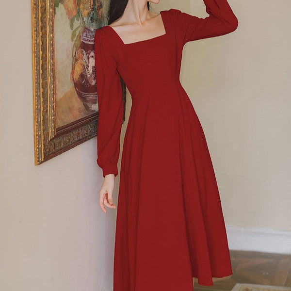 Rochie Letca rosie tip clos cu decolteu patrat