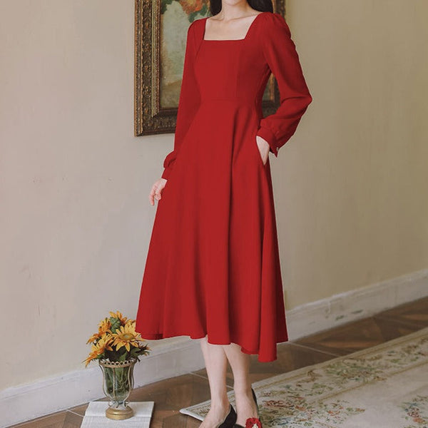 Rochie Letca rosie tip clos cu decolteu patrat