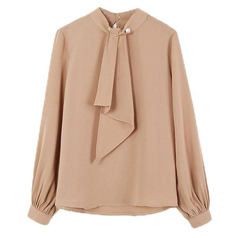 Bluza Edelina bej cu guler accesorizat si maneci lungi cu mansete late si nasturi