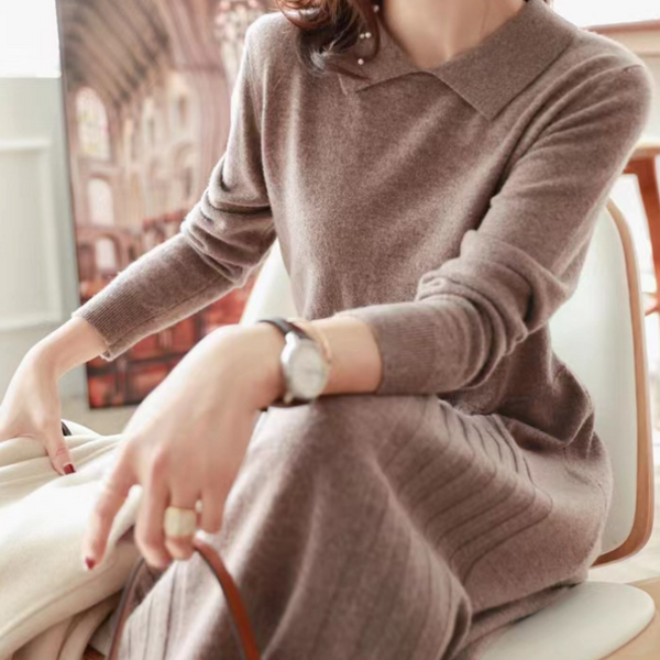 Rochie Nicolina lunga, maro din tricot fin si croiala dreapta
