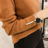 Pulover Rosemary maro din tricot moale cu decolteu si mansete accesorizate cu perle