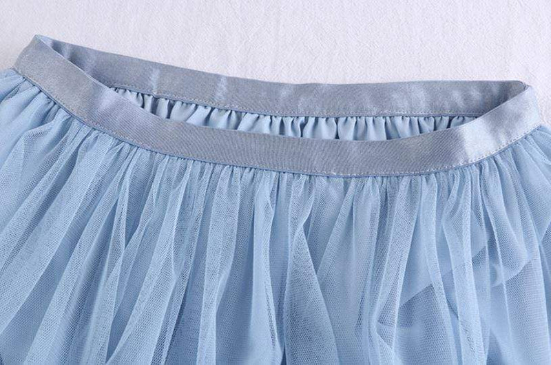 Fusta Zontya albastra din tulle cu banda elastica