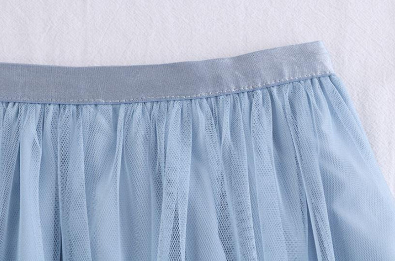 Fusta Zontya albastra din tulle cu banda elastica