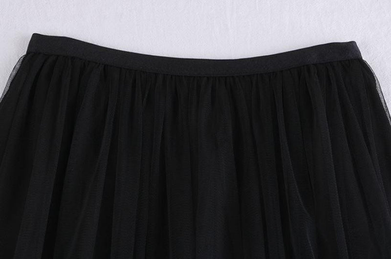 Fusta Zontya neagra din tulle cu banda elastica