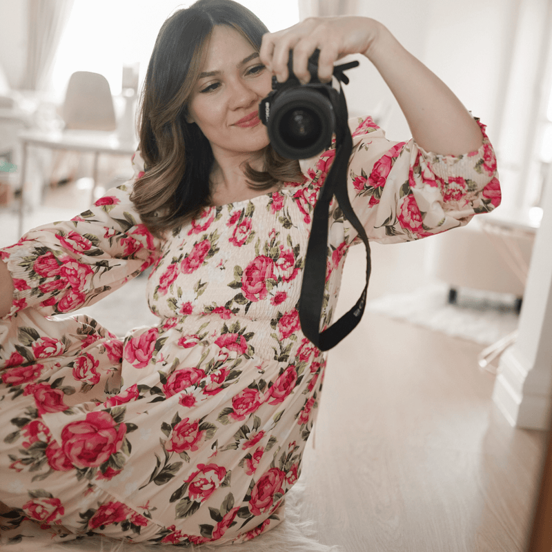 Rochie Serafima alba cu imprimeu floral